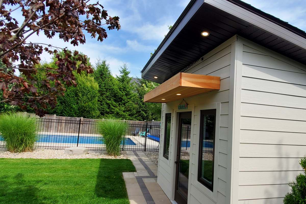 New Pool & Deck: Pool House
