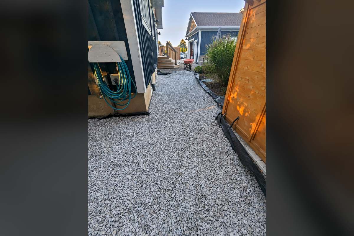 Sauna Walkway: Base