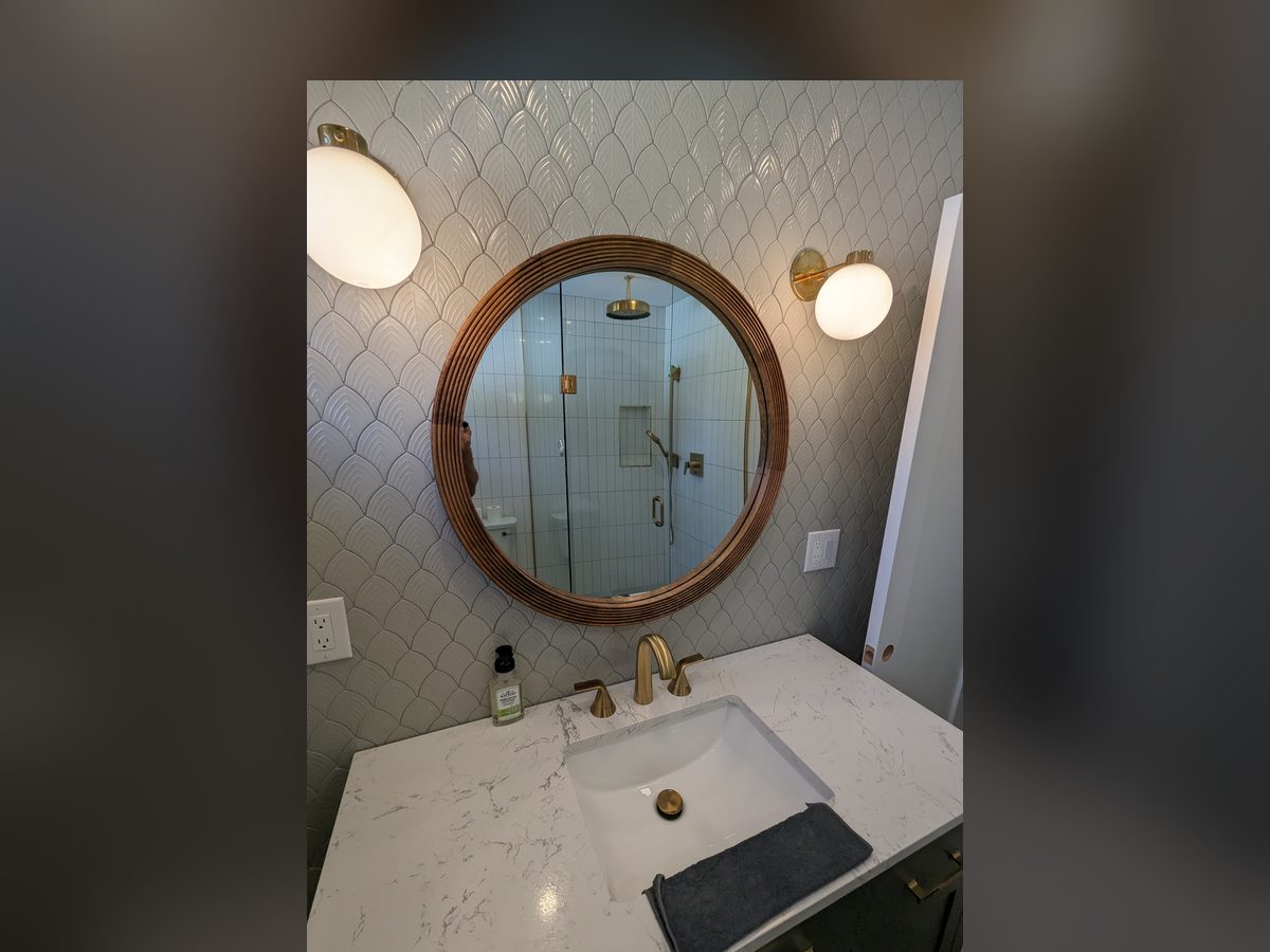Curbless Shower Bathroom, Vanity
